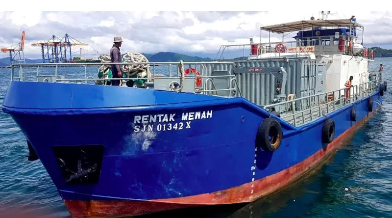 Rentak Mewah, oil tanker