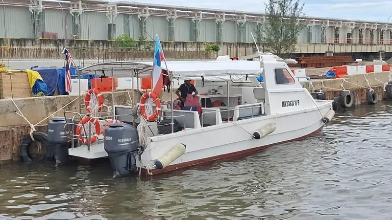 Sea Eagle, passenger boat (24 passenger)