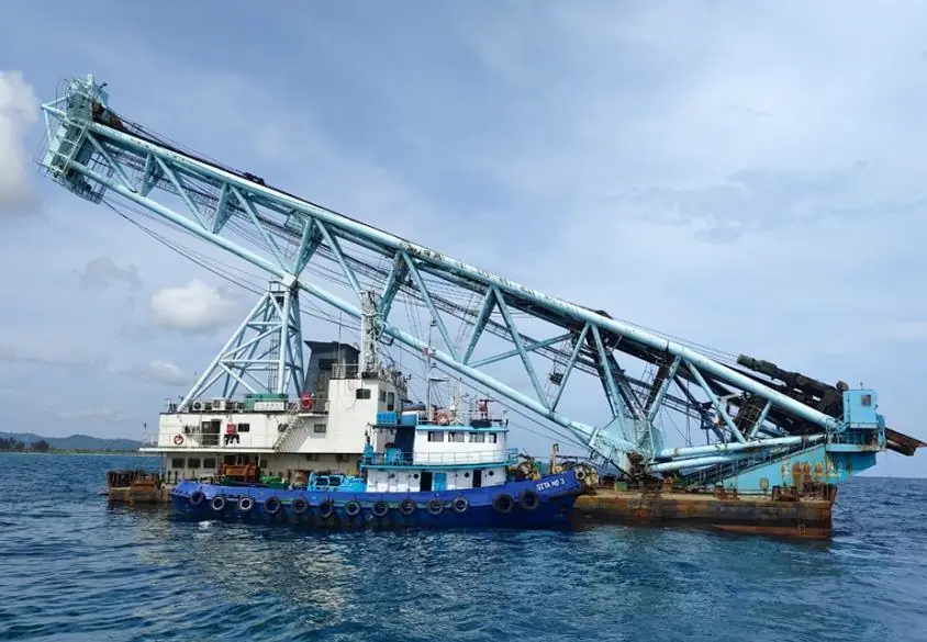Towage & tug services